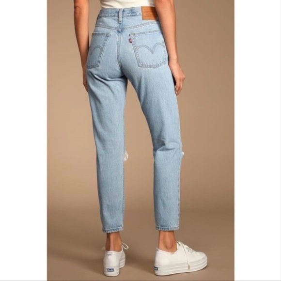 Levi’s 26 (2/3) Wedgie Icon Ripped High Rise Women’s Straight Cropped Jeans - Picture 2 of 16